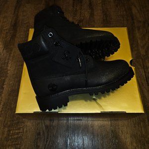 LIMITED EDITION Jimmy Choo Timberland, Black, New